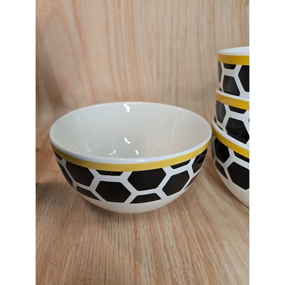 OLD EAST MAIN CO. ARCTIC WHITE SOUP CEREAL BOWL HONEYCOMB PATTERN SET OF 4 - Picture 6 of 7
